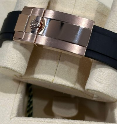 Rolex Daytona Rose Gold Black Dial Oysterflex Bracelet 116515ln