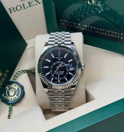 Rolex Sky-dweller New 2023 Black Dial White Gold Fluted Bezel Jubilee Bracelet 42mm Stainless