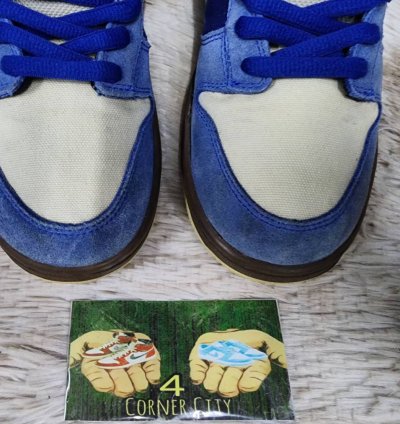 Nike Sb Dunk Low Gold Rail