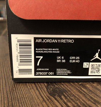 Jordan Bred 11 Size 7 2019