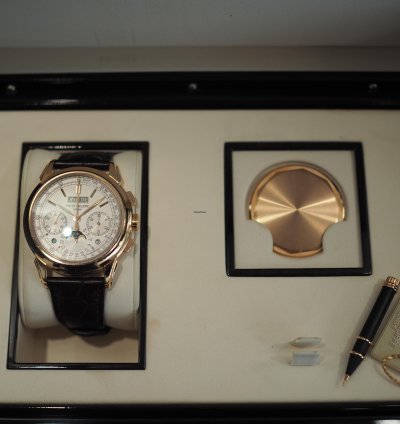 Patek Philippe Perpetual Calendar Chronograph 5270r-001 - 12 2017