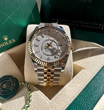 Rolex Sky-dweller New 2023 White Dial Two Tone Yellow Gold Jubilee Bracelet Fluted Bezel