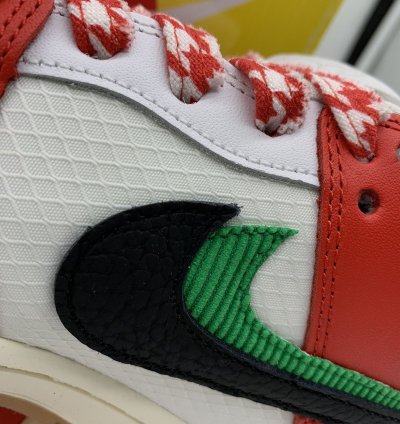 Nike Sb Dunk Low Habibi