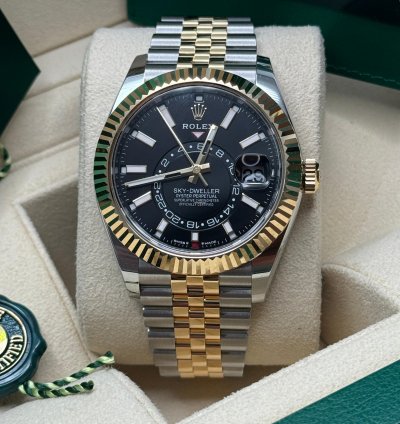 Rolex Sky-dweller New 2024 336933 Jubilee Bracelet Black Dial - Two Tone Yellow Gold