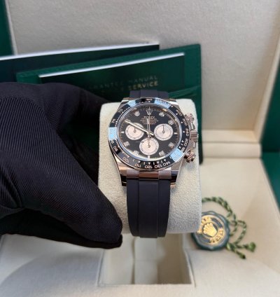 Rolex Daytona Rose Gold Cosmograph Daytona Watch - Black Bezel - Black And Sundust Diamond Dial 126515