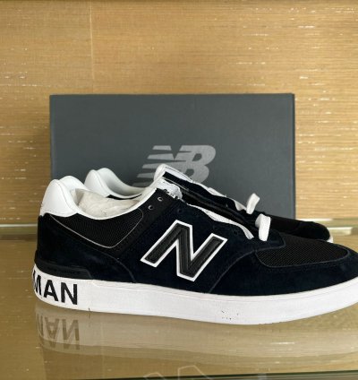 Am574eyc Logo Low Top Sneakers In Black