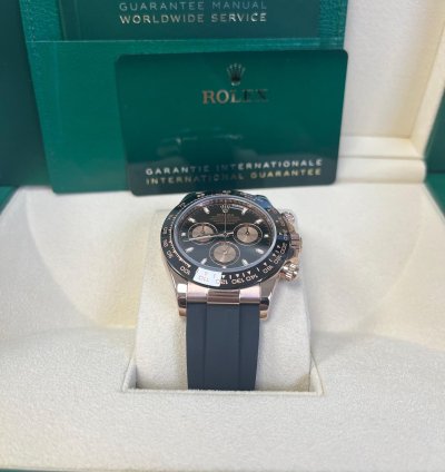 Rolex Daytona Rose Gold Daytona 40 Watch - Black Index Dial - Black Oysterflex Strap Reference 116515ln