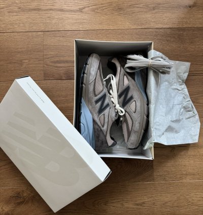 Auralee New Balance 990v4 Brand New Rare