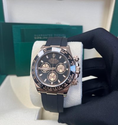 Rolex Daytona Rose Gold Daytona 40 Watch - Black Index Dial - Black Oysterflex Strap Reference 116515ln