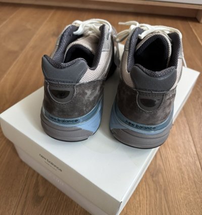 Auralee New Balance 990v4 Brand New Rare