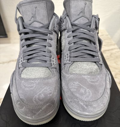 Jordan Kaws 4