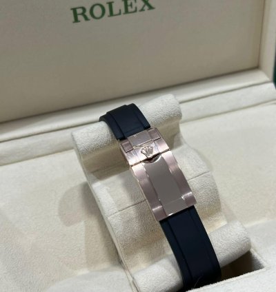 Rolex Daytona Rose Gold Daytona Oysterflex Chocolate Brown Dial 2023 116515ln Box And Papers