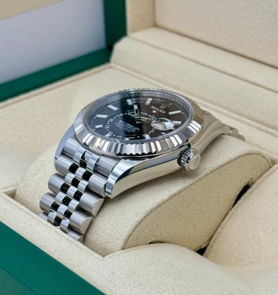 Rolex Sky-dweller New 2024 Sky-dweller 42mm 336934 Stainless Steel Jubilee Black Dial