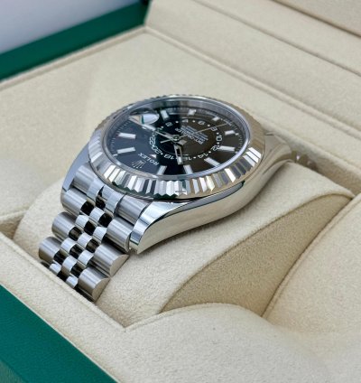 Rolex Sky-dweller New 2024 Sky-dweller 42mm 336934 Stainless Steel Jubilee Black Dial