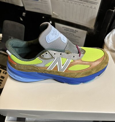 Baklava New Balance 990v6