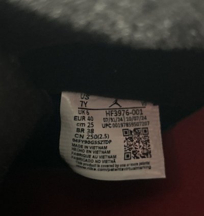 Jordan Metallic 5 Reimagined Size 7y