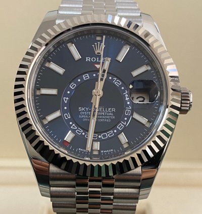 Rolex Sky-dweller New 2024 Unworn Sky-dweller Steel Jubilee Blue Index Dial 336934 Full Set