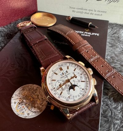 Patek Philippe Perpetual Calendar Chronograph Full Set Box And Papers Second Owner 2022 Full Service