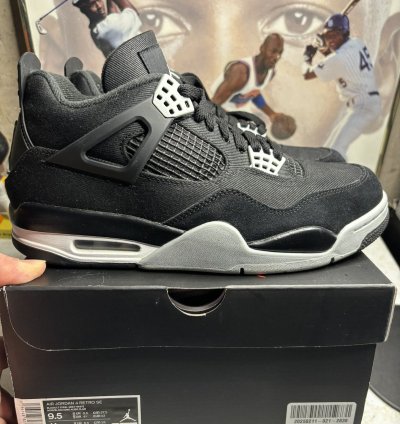 Jordan Retro 4 Canvas