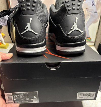 Jordan Retro 4 Canvas
