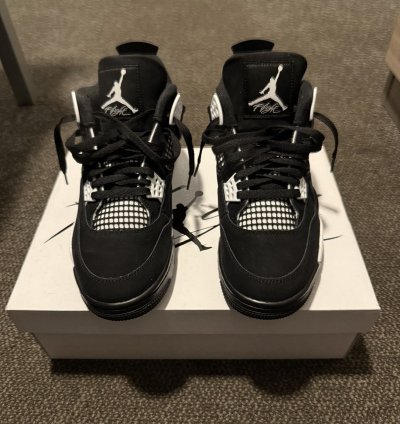 Jordan Retro 4 White Thunder