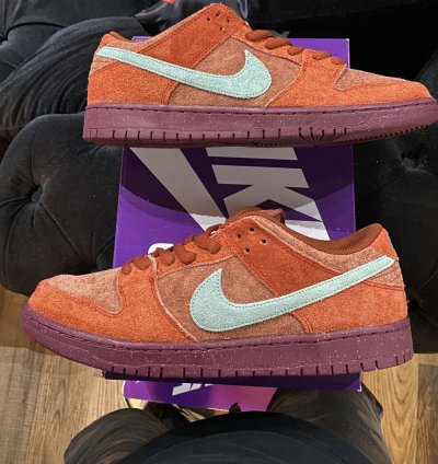 Nike Sb Dunk Low Mystic Red Dv5429-601 Men Sz 12 Used