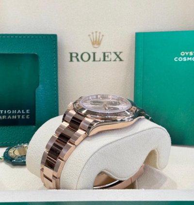 Rolex Daytona Rose Gold Sundust Black Dial 2024