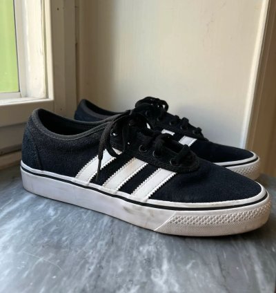 Adidas Adiease Sneakers