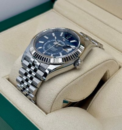 Rolex Sky-dweller New 2025 Sky-dweller 42mm 336934 Jubilee Blue Dial