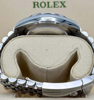 Rolex Sky-dweller New 2025 Sky-dweller 42mm 336934 Jubilee Green Dial