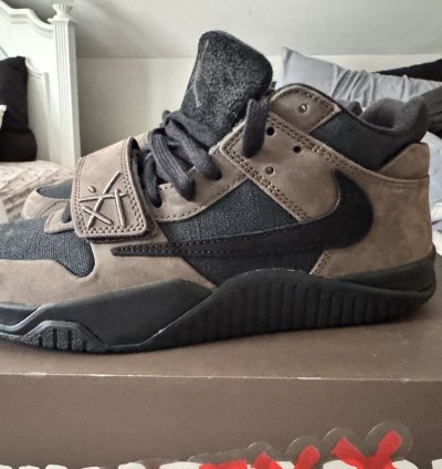 Jumpman Jack Dark Mocha Sz10