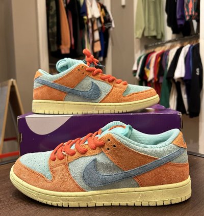Nike Sb Dunk Low Orange Emerald Rise