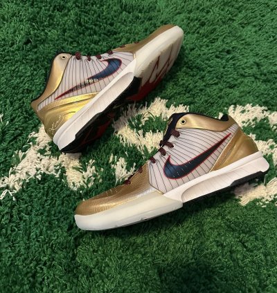 Kobe 4 Iv Protro Gold Medal 11