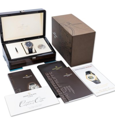 Patek Philippe Perpetual Calendar Chronograph Ref 5270g-014 18k White Gold Blue Chin Dial Box Papers Bj-2014