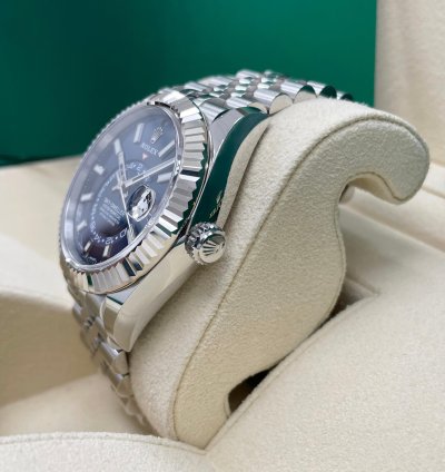 Rolex Sky-dweller New 336934 Sky-dweller Blue Dial Stainless Steel 42mm Jubilee Bracelet