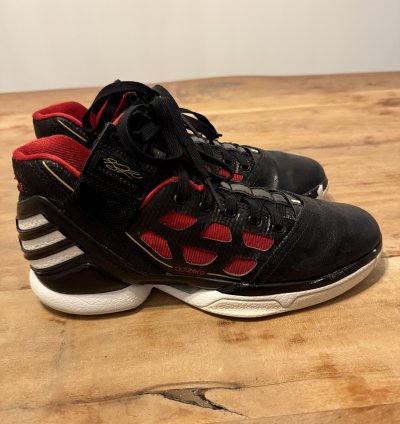 Adidas Adizero Rose 2 - Size 8 2011