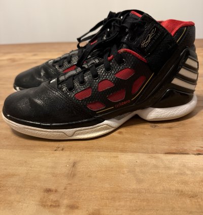Adidas Adizero Rose 2 - Size 8 2011