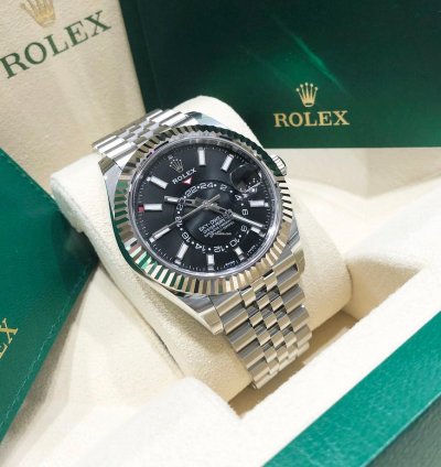 Rolex Sky-dweller New Oyster Perpetual Sky Dweller 326934 Black Index Dial Jubilee Bracelet 42mm