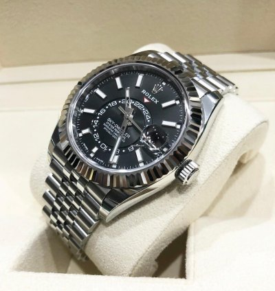 Rolex Sky-dweller New Oyster Perpetual Sky Dweller 326934 Black Index Dial Jubilee Bracelet 42mm