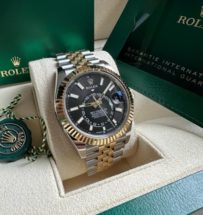 Rolex Sky-dweller New Release 2023 336933 Jubilee Bracelet Black Dial - Two Tone Yellow Gold