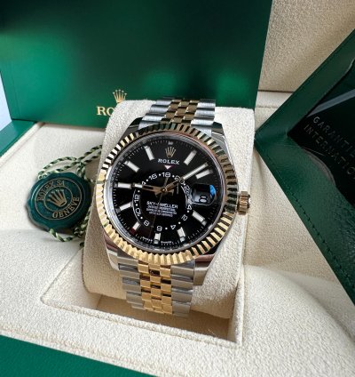 Rolex Sky-dweller New Release 2023 336933 Jubilee Bracelet Black Dial - Two Tone Yellow Gold
