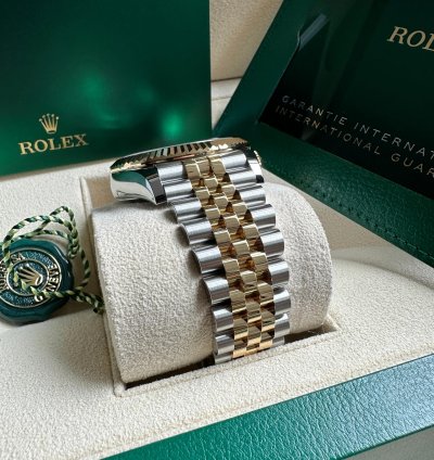Rolex Sky-dweller New Release 2023 336933 Jubilee Bracelet Black Dial - Two Tone Yellow Gold