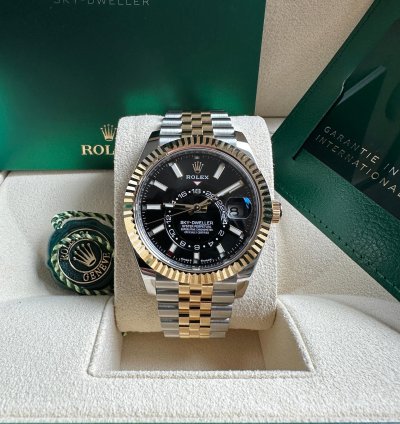 Rolex Sky-dweller New Release 2023 336933 Jubilee Bracelet Black Dial - Two Tone Yellow Gold