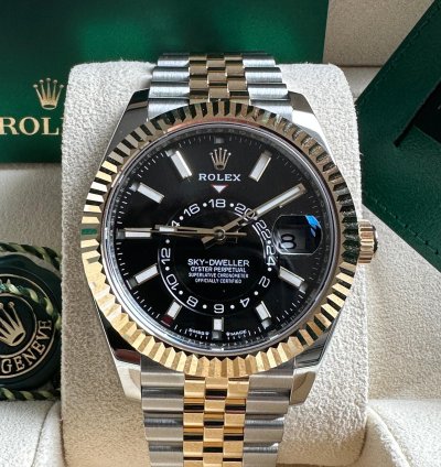 Rolex Sky-dweller New Release 2023 336933 Jubilee Bracelet Black Dial - Two Tone Yellow Gold