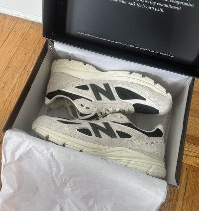 Joe Freshgoods New Balance - 1998 Intro 990v4