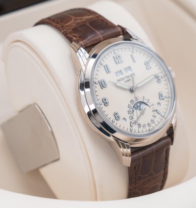 Patek Philippe Perpetual Calendar Grand Complications Perpetual Calendar 40mm 5320g-001 White Gold Cream 2017
