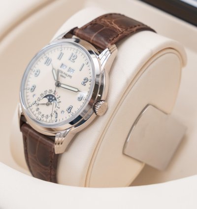 Patek Philippe Perpetual Calendar Grand Complications Perpetual Calendar 40mm 5320g-001 White Gold Cream 2017