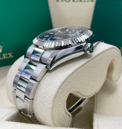Rolex Sky-dweller New Sky-dweller Blue Dial 326934 Oyster Bracelet 42mm Stainless Steel Watch