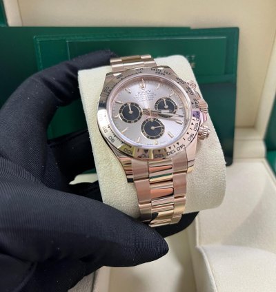 Rolex Daytona Sundust And Black Index Dial Oyster Bracelet 126505