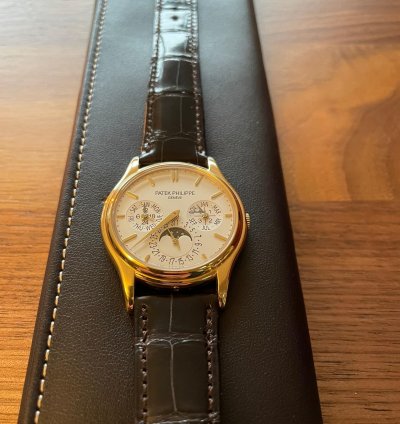 Patek Philippe Perpetual Calendar Like New - Full Set